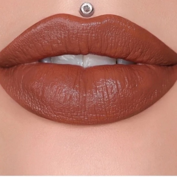 Jeffree Star Velvet Trap Lipstick In The Color Man down - Picture 2 of 5